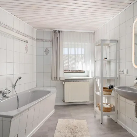 Zur Alten Burg/familientreffen/edersee *