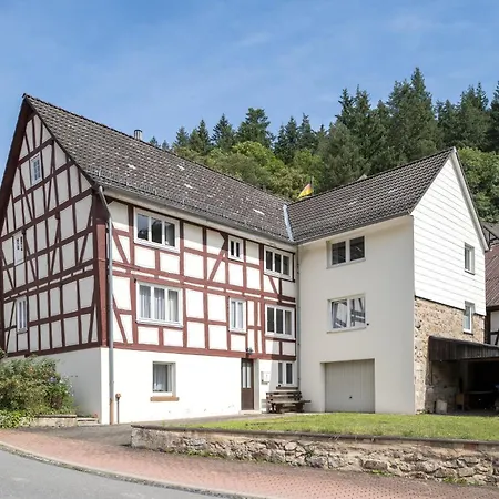 Zur Alten Burg/familientreffen/edersee Holiday home *