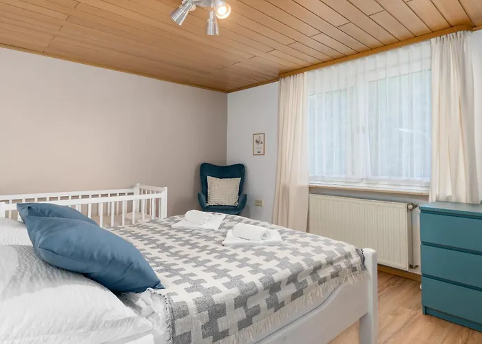 Zur Alten Burg/familientreffen/edersee *